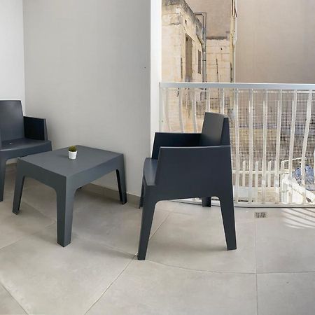 Seaside Apartment In Gzira Εξωτερικό φωτογραφία
