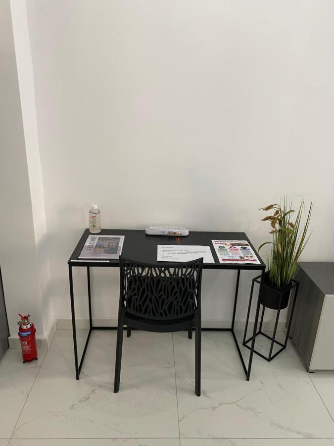 Seaside Apartment In Gzira Εξωτερικό φωτογραφία